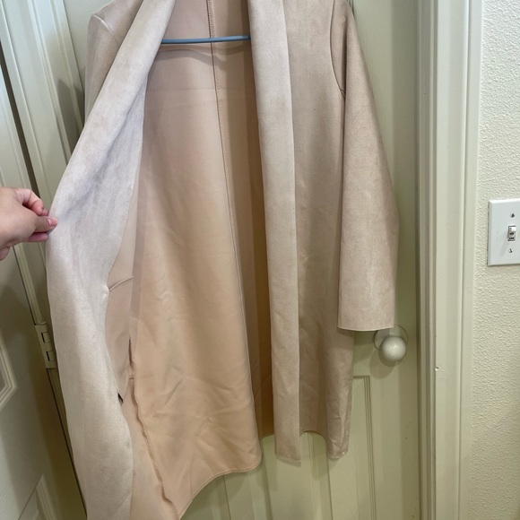 Zara Coat - Picture 2 of 8